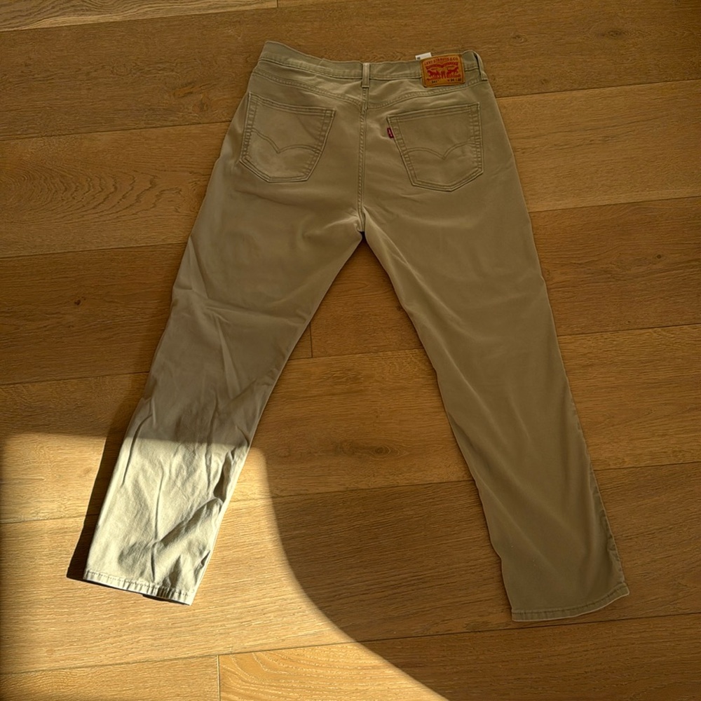 Levi 541 34x32 Khaki Denim Jeans - No stains